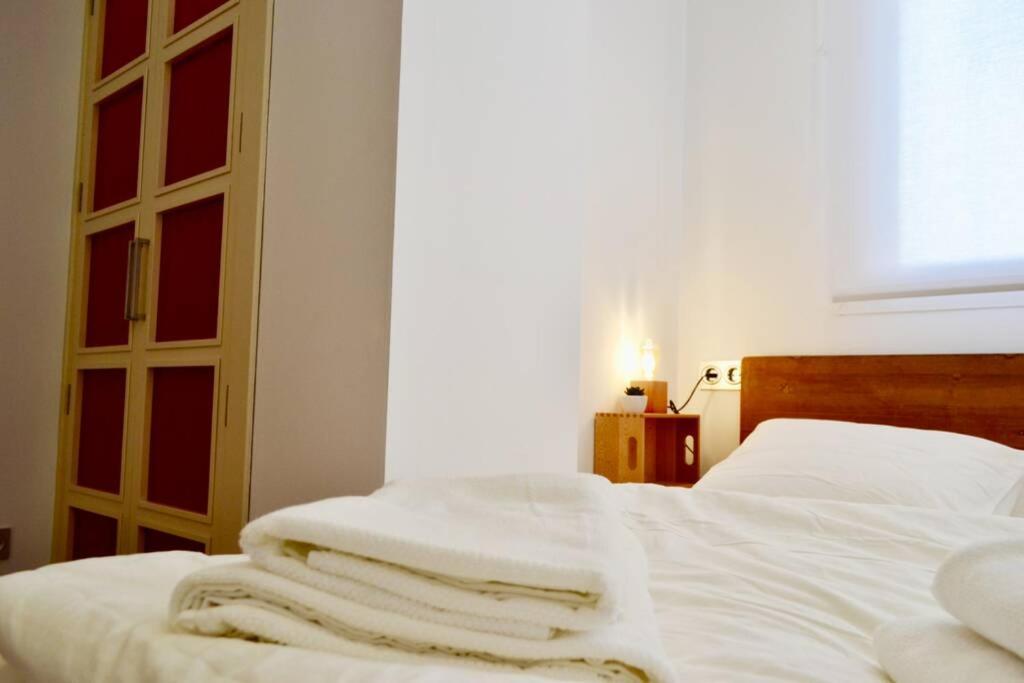Hola Valencia - Holiday Apartments Экстерьер фото